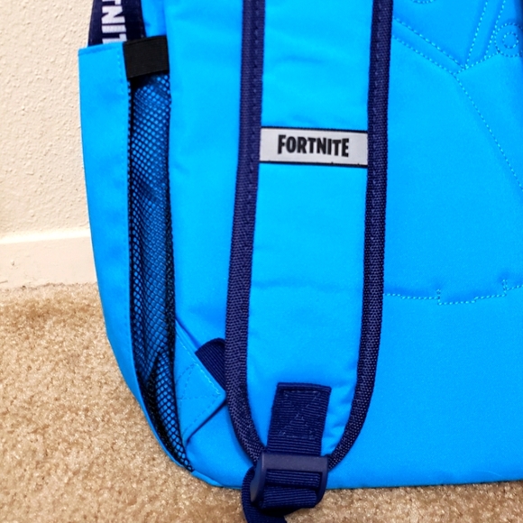 NWT Fortnite Llama Loot Pinata Bookbag - Picture 8 of 12